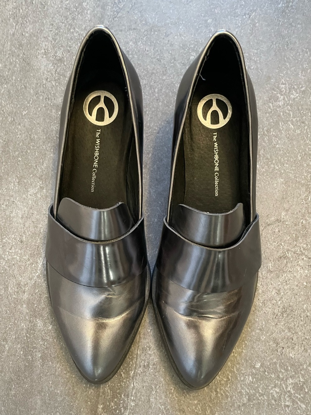 The Wishbone Collection Black Pointed-Toe Slip-On Loafers